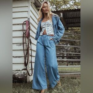 NWT Petal & Pup Mable Rosalee Chambray Wide Leg Pant Jean